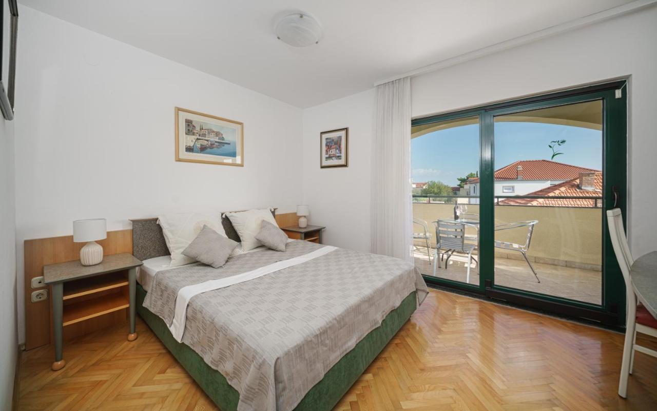 Villa David Vodice Kültér fotó