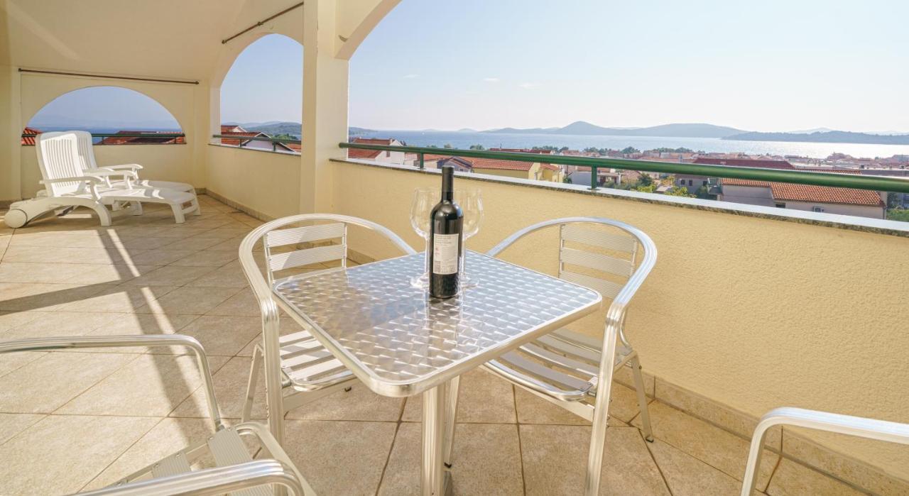 Villa David Vodice Kültér fotó
